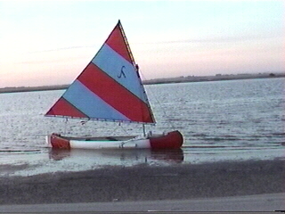 Canoa con lateen